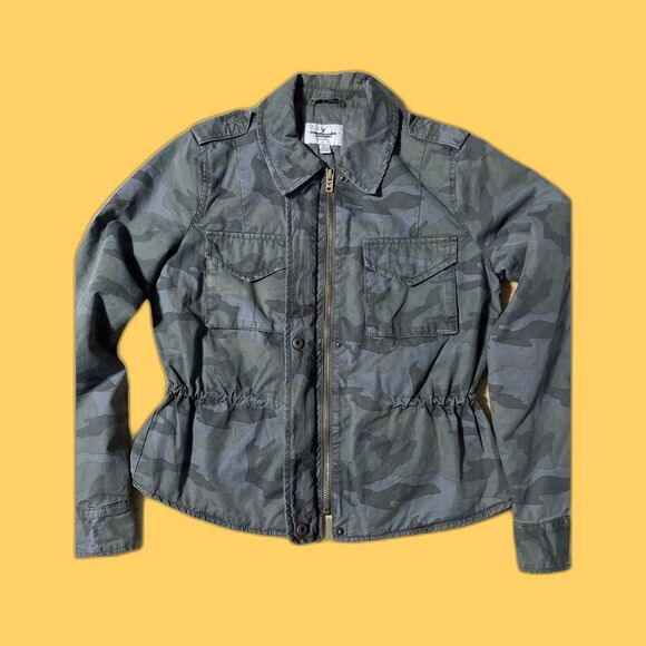 American Eagle Army Green Camo Women’s Small/P Jacket Gorpcore Outdoors Utility - Picture 1 of 13